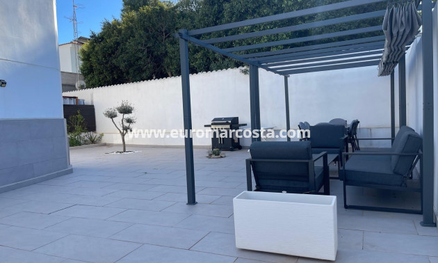 Sale - Villa - Torrevieja - Los Balcones - Los Altos del Edén