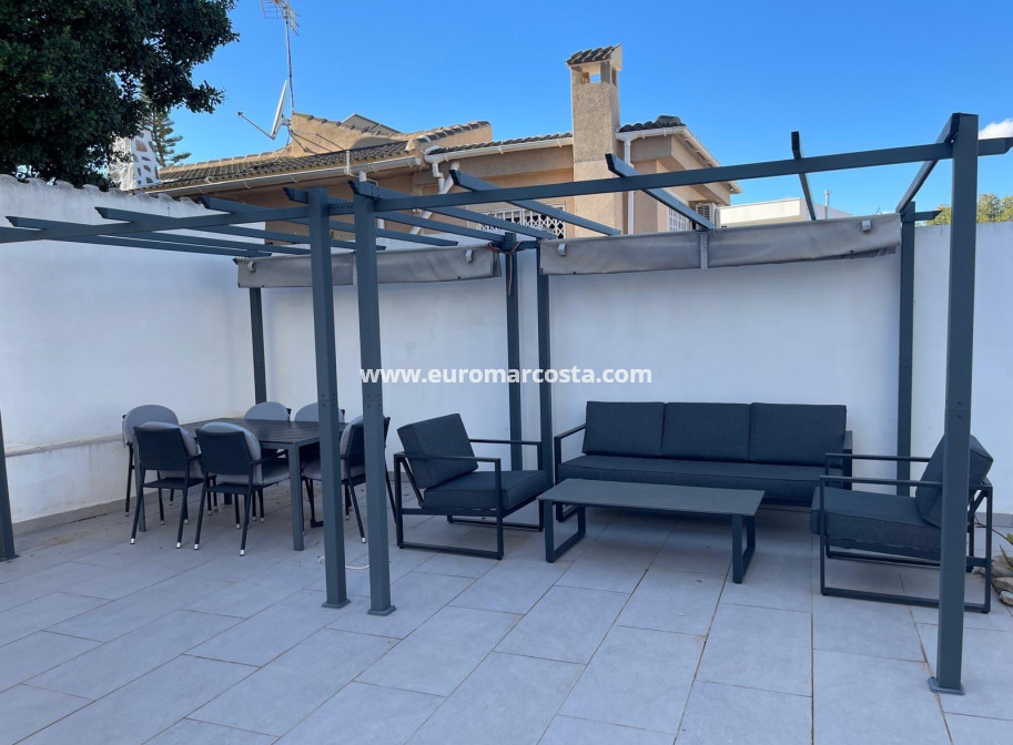 Sale - Villa - Torrevieja - Los Balcones - Los Altos del Edén