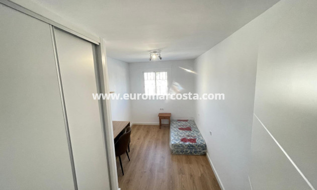 Sale - Villa - Torrevieja - Los Balcones - Los Altos del Edén