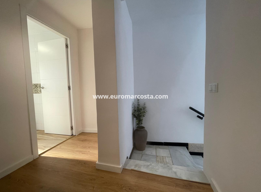 Sale - Villa - Torrevieja - Los Balcones - Los Altos del Edén