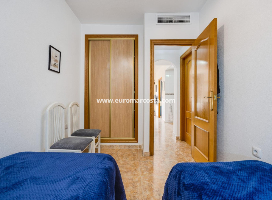 Objekte zum Wiederverkauf - Wohnung - Torrevieja - TORREVIEJA