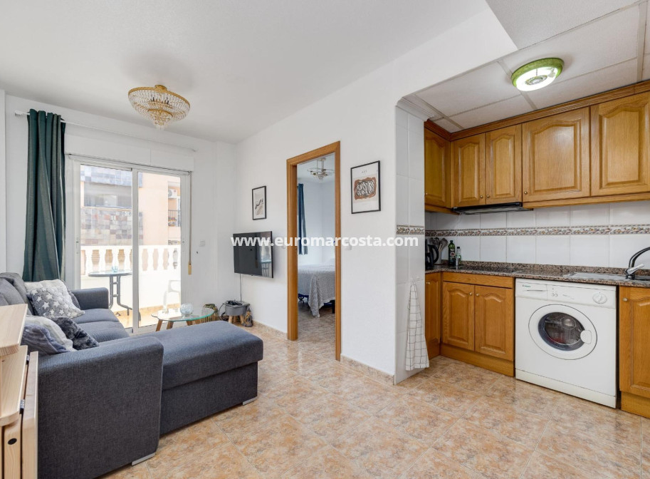 Objekte zum Wiederverkauf - Wohnung - Torrevieja - TORREVIEJA