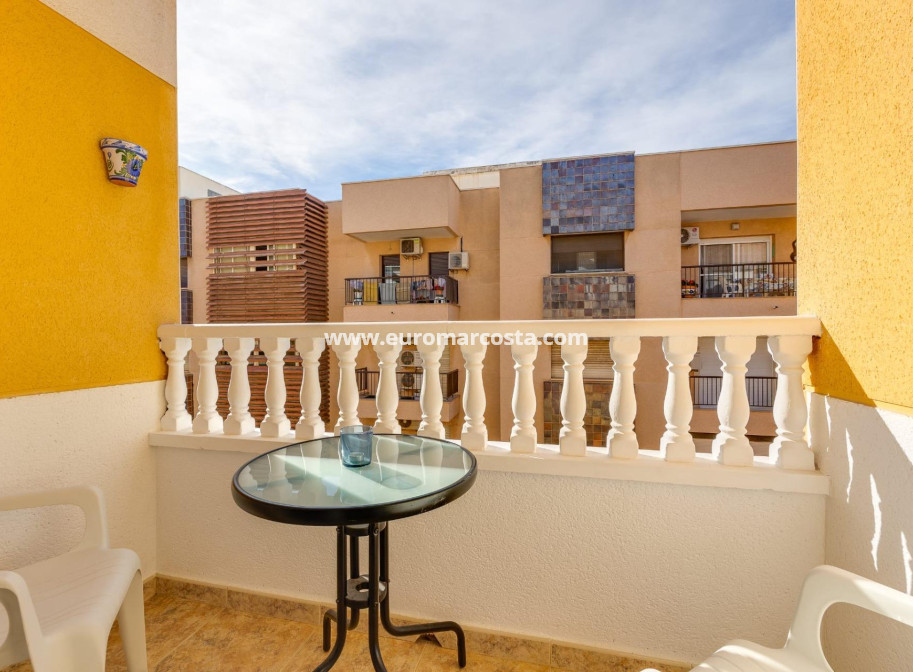 Objekte zum Wiederverkauf - Wohnung - Torrevieja - TORREVIEJA