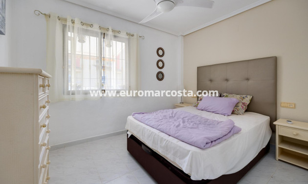 Venta - Apartamento / piso - Torrevieja - TORREVIEJA