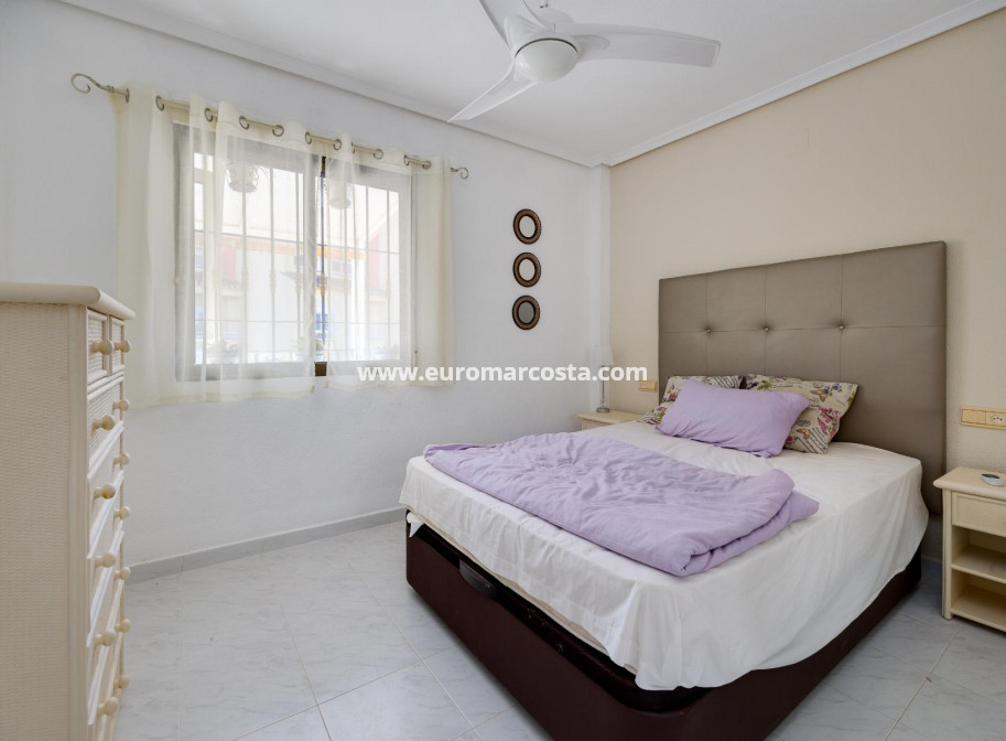 Venta - Apartamento / piso - Torrevieja - TORREVIEJA