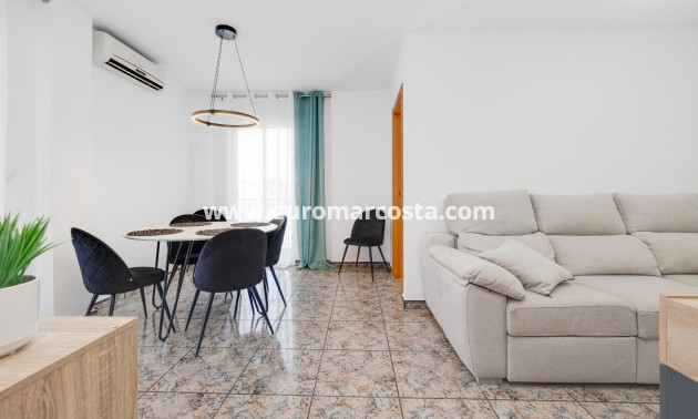 Venta - Apartamento / piso - Torrevieja - TORREVIEJA