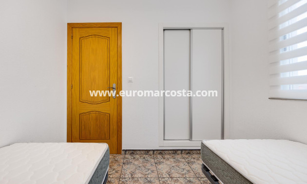 Venta - Apartamento / piso - Torrevieja - TORREVIEJA