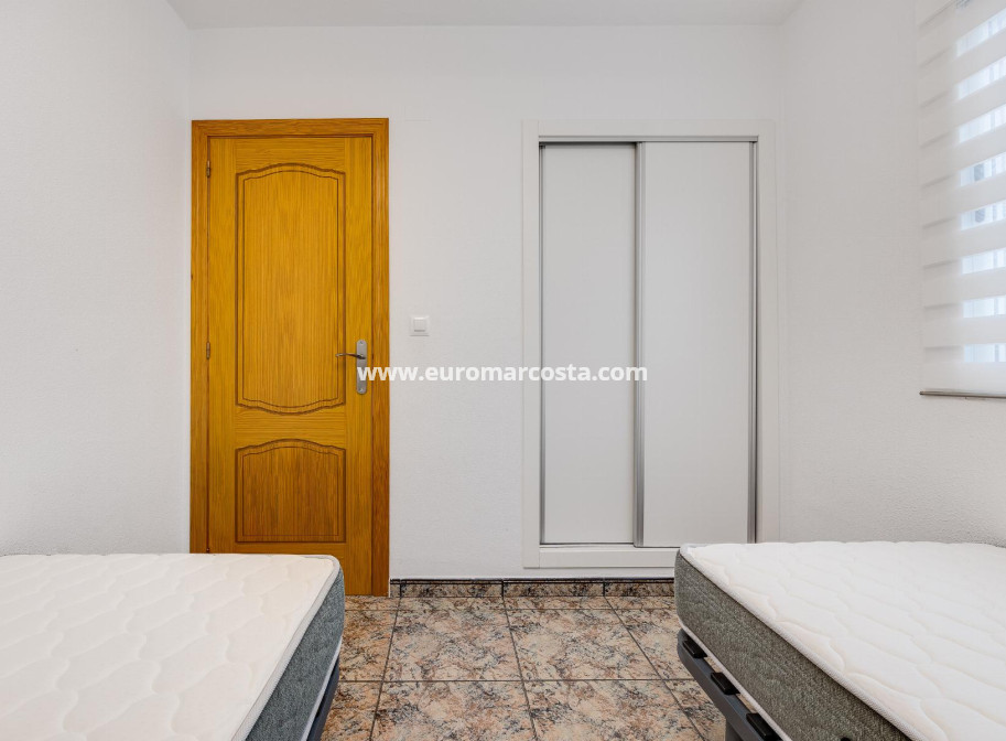 Venta - Apartamento / piso - Torrevieja - TORREVIEJA