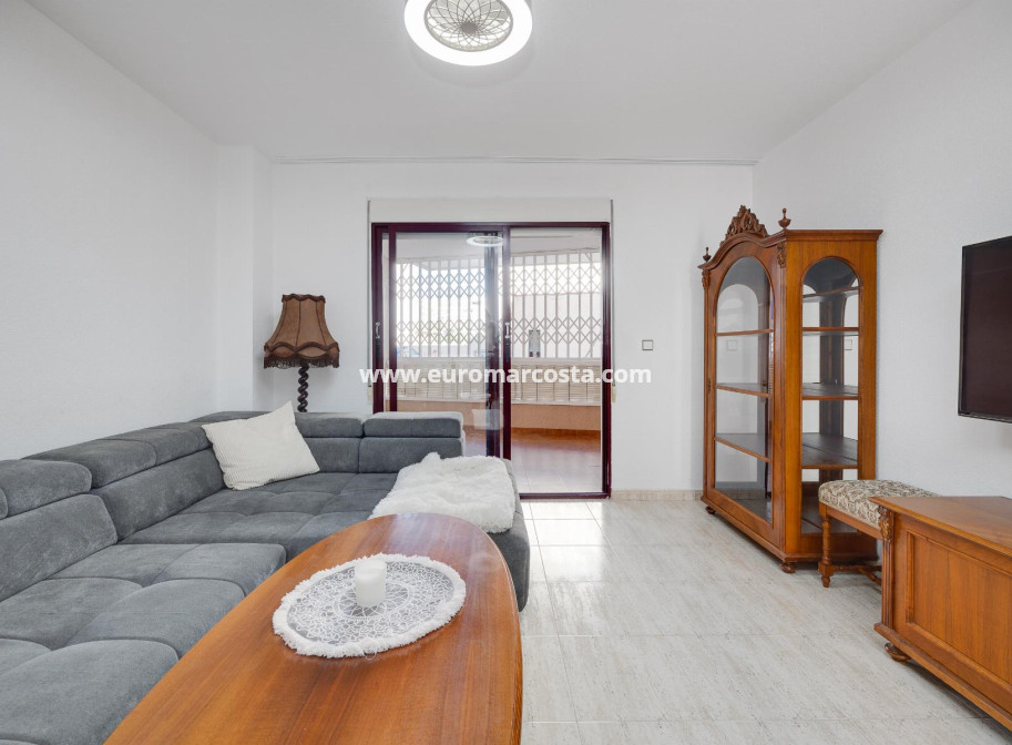 Sale - Apartment / flat - Torrevieja - TORREVIEJA