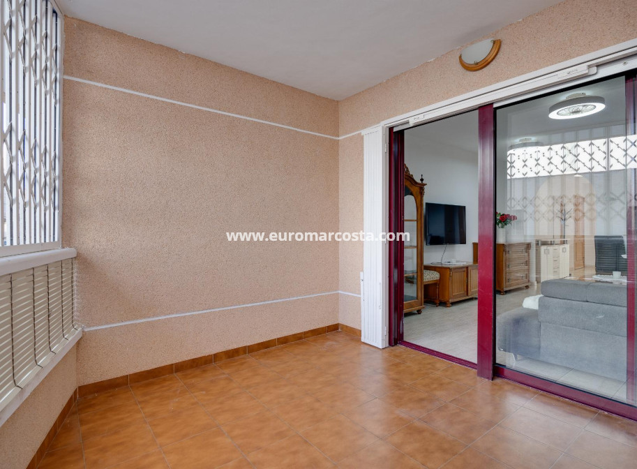 Sale - Apartment / flat - Torrevieja - TORREVIEJA