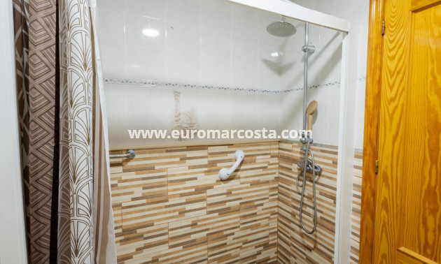 Sale - Apartment / flat - Torrevieja - TORREVIEJA