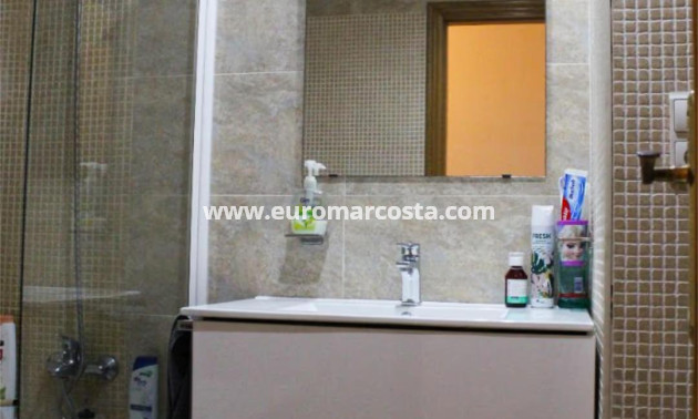 Sale - Apartment / flat - Almoradi - Comunidad valenciana