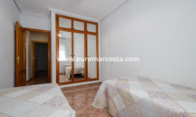 Venta - Apartamento / piso - Torrevieja - TORREVIEJA