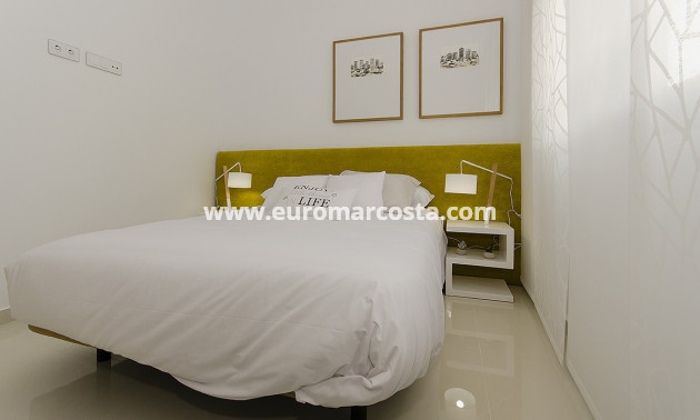 Venta - Modelo Silvia - Orihuela Costa