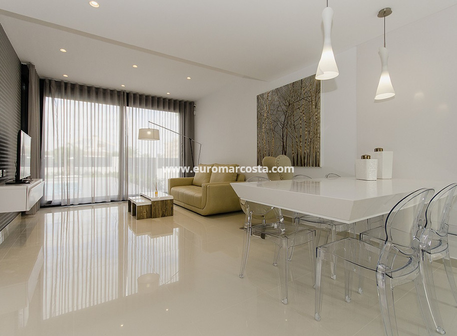 Venta - Modelo Silvia - Orihuela Costa
