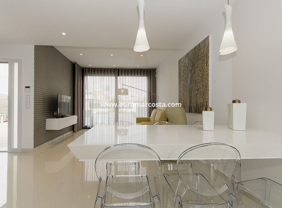 Venta - Modelo Silvia - Orihuela Costa
