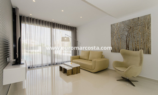 Venta - Modelo Silvia - Orihuela Costa