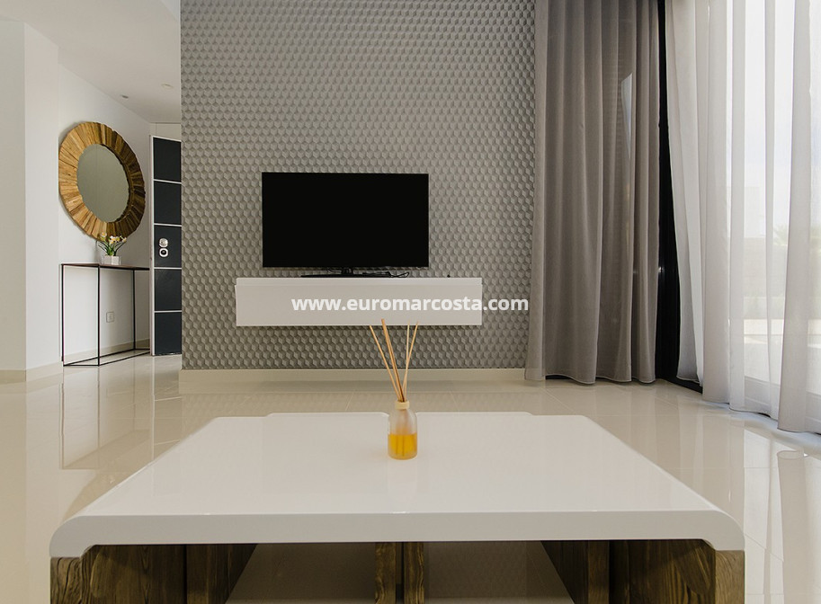 Venta - Modelo Silvia - Orihuela Costa