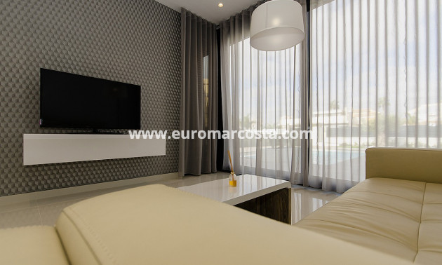 Venta - Modelo Silvia - Orihuela Costa