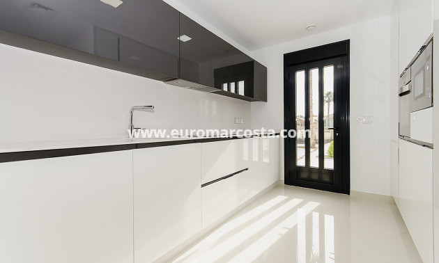 Venta - Modelo Silvia - Orihuela Costa