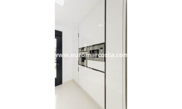 Venta - Modelo Silvia - Orihuela Costa
