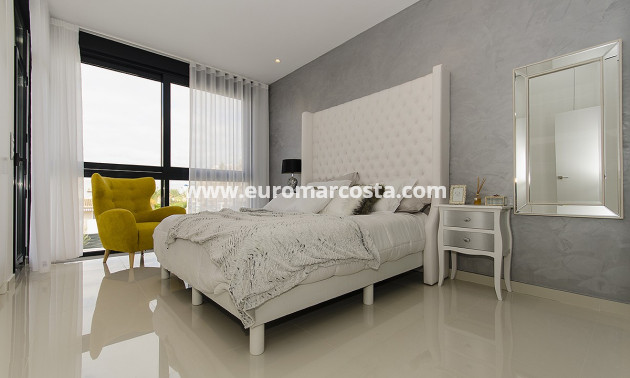 Venta - Modelo Silvia - Orihuela Costa