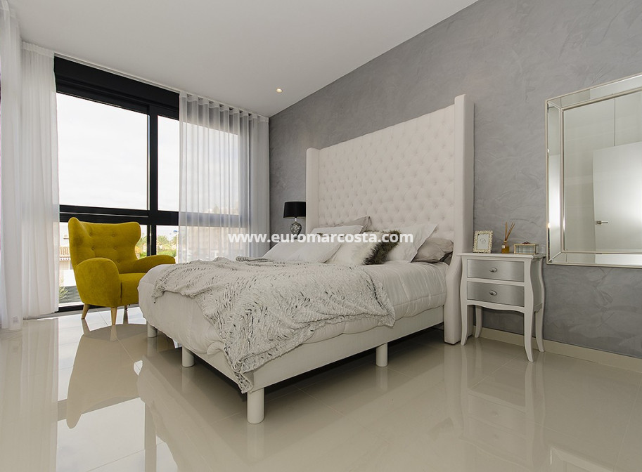 Venta - Modelo Silvia - Orihuela Costa