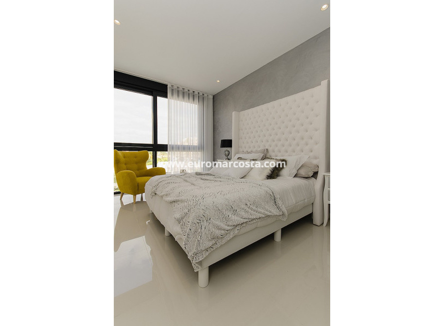 Venta - Modelo Silvia - Orihuela Costa