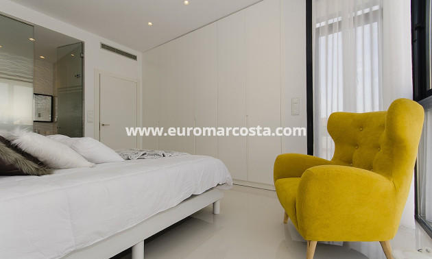 Venta - Modelo Silvia - Orihuela Costa