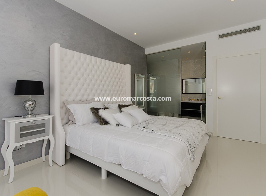 Venta - Modelo Silvia - Orihuela Costa