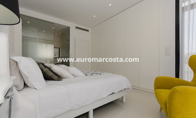 Venta - Modelo Silvia - Orihuela Costa