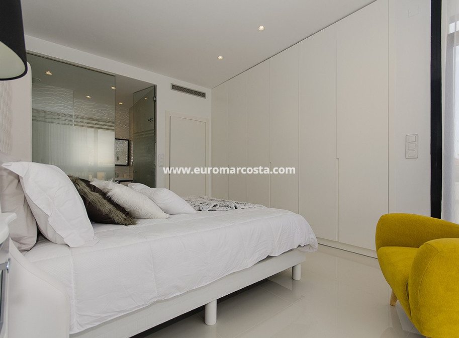 Venta - Modelo Silvia - Orihuela Costa