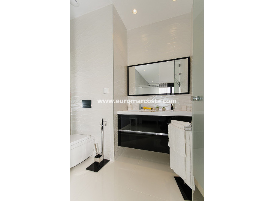 Venta - Modelo Silvia - Orihuela Costa