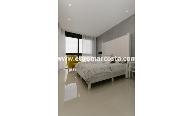 Venta - Modelo Silvia - Orihuela Costa