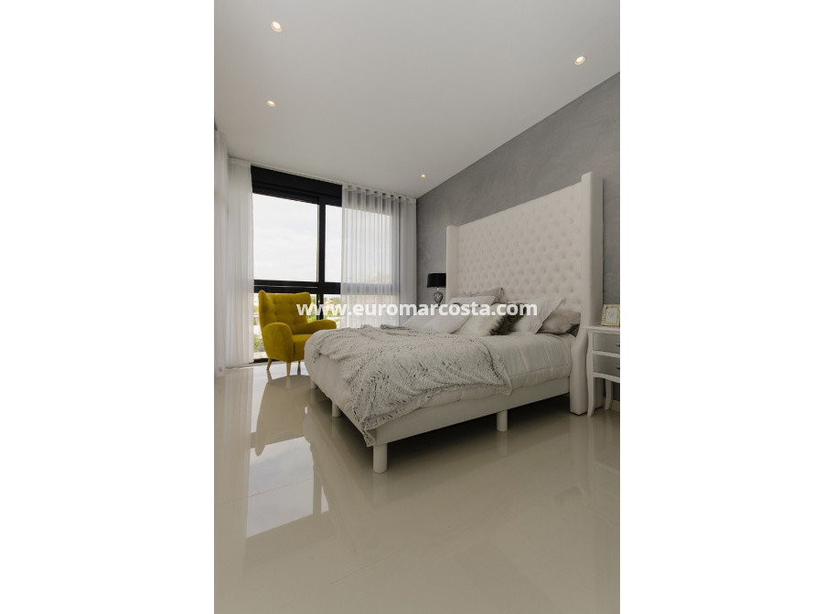Venta - Modelo Silvia - Orihuela Costa