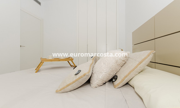 Venta - Modelo Silvia - Orihuela Costa