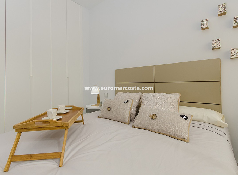 Venta - Modelo Silvia - Orihuela Costa