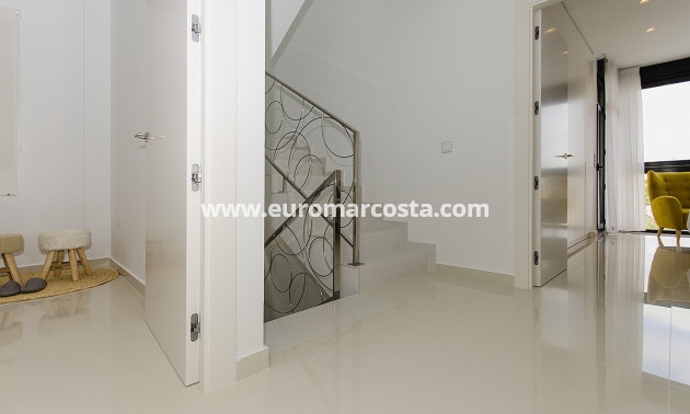 Venta - Modelo Silvia - Orihuela Costa
