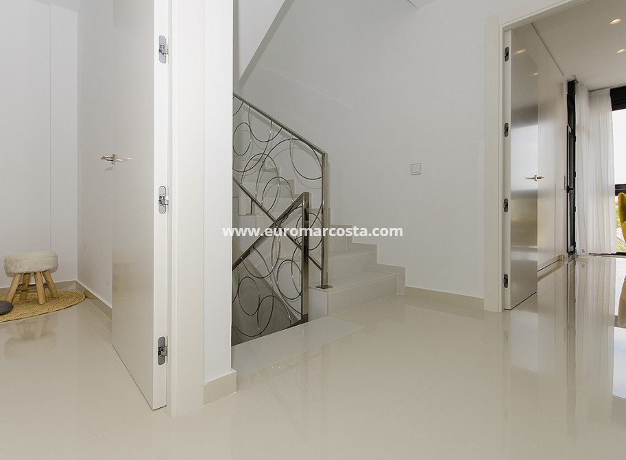 Venta - Modelo Silvia - Orihuela Costa
