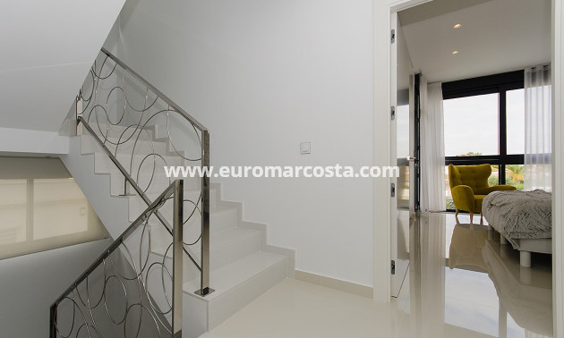 Venta - Modelo Silvia - Orihuela Costa