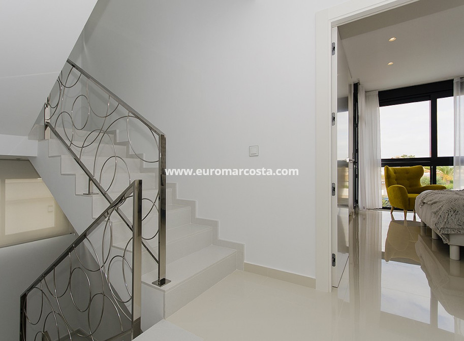 Venta - Modelo Silvia - Orihuela Costa