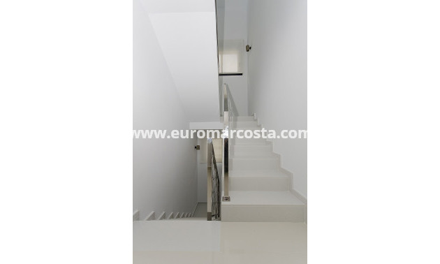 Venta - Modelo Silvia - Orihuela Costa