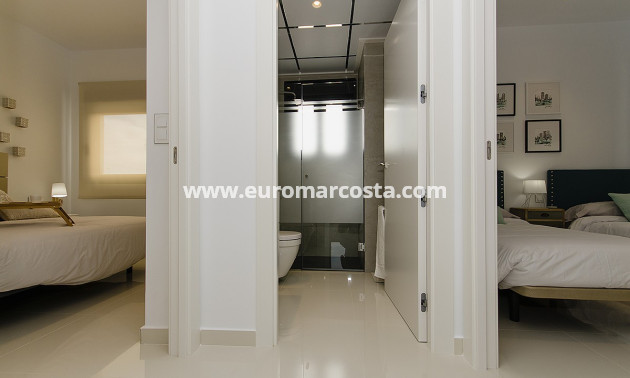 Venta - Modelo Silvia - Orihuela Costa