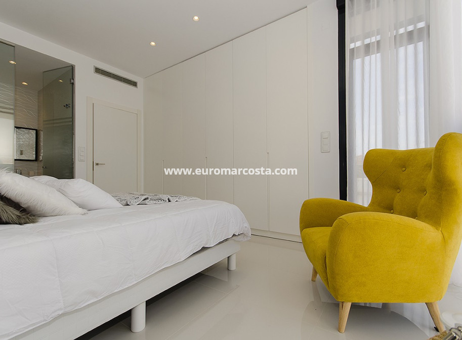 Venta - Modelo Silvia - Orihuela Costa