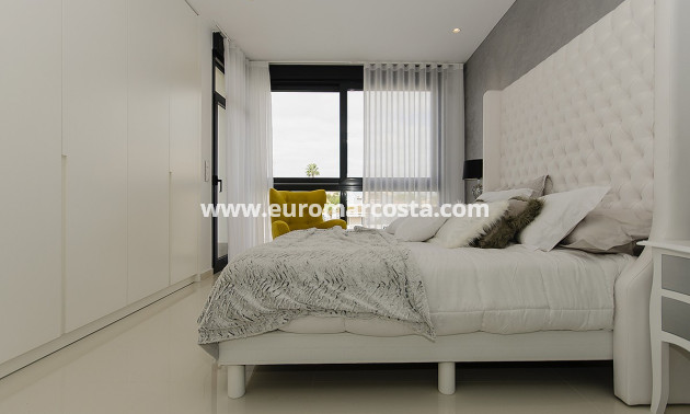 Venta - Modelo Silvia - Orihuela Costa