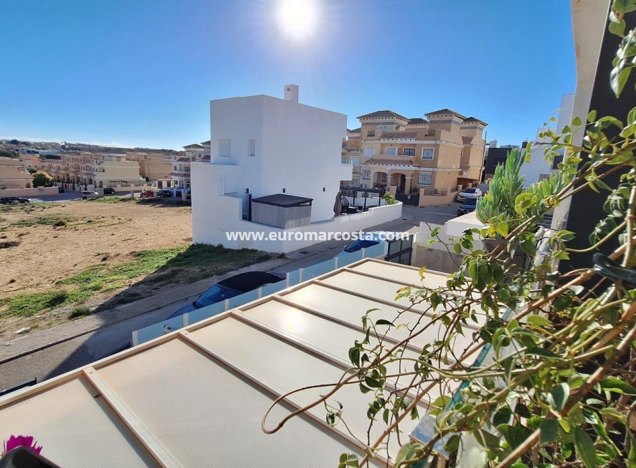 Venta - Villa - Orihuela Costa - Lomas de Cabo Roig-Los Dolses