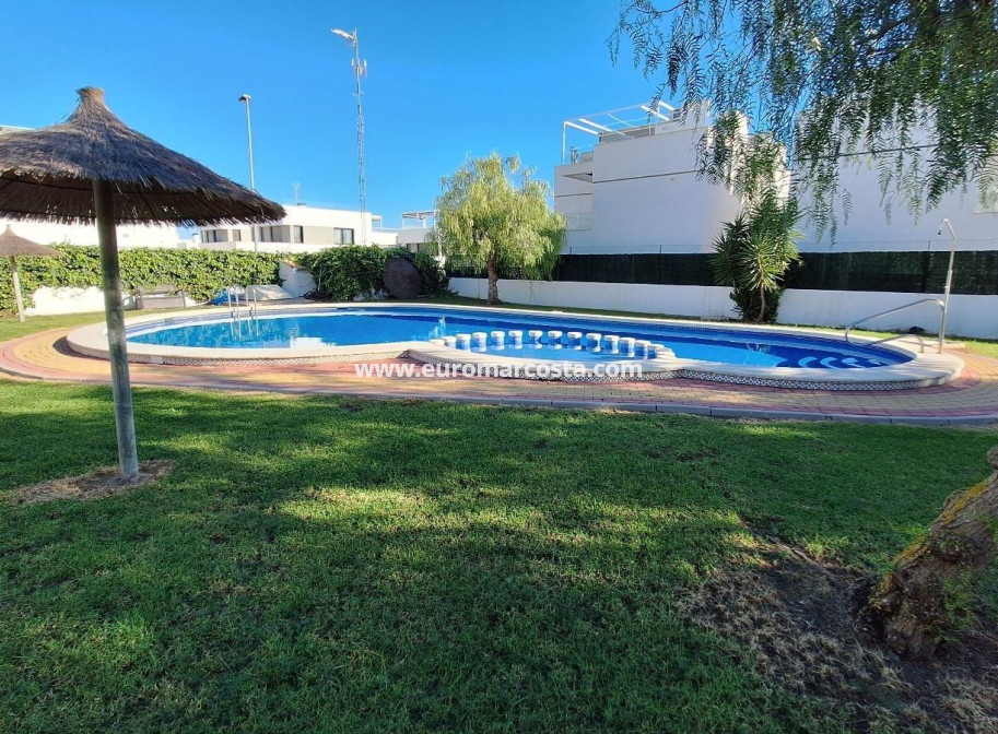 Venta - Villa - Orihuela Costa - Lomas de Cabo Roig-Los Dolses