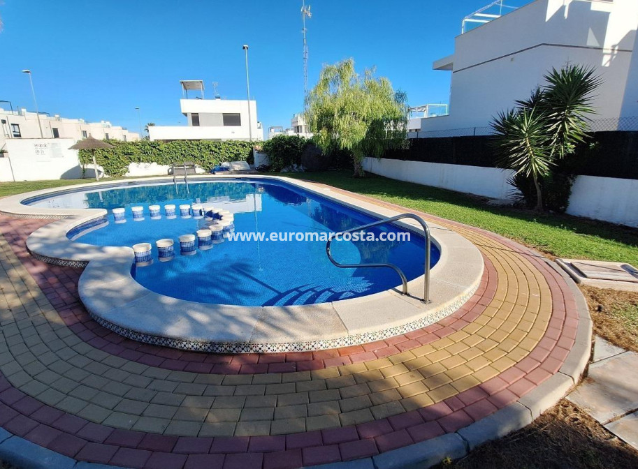 Venta - Villa - Orihuela Costa - Lomas de Cabo Roig-Los Dolses