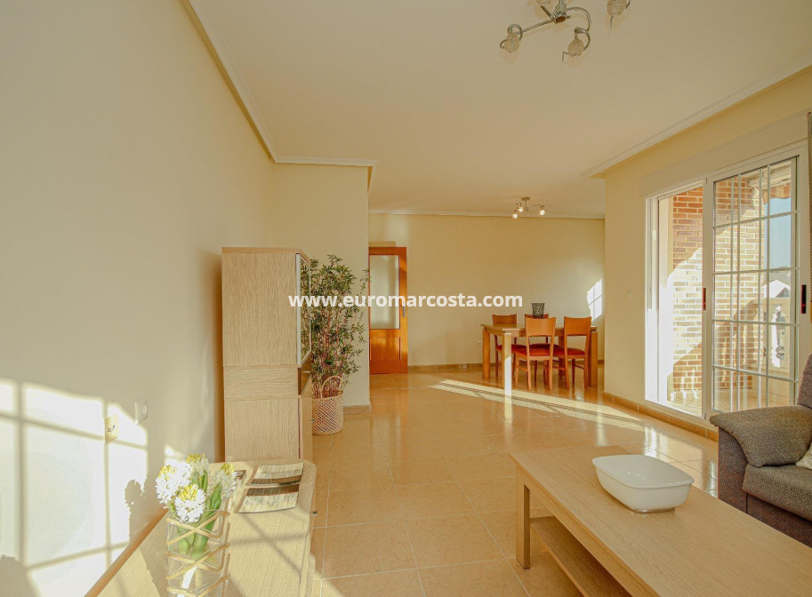 Sale - Apartment / flat - Torrevieja - TORREVIEJA