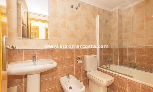 Sale - Apartment / flat - Torrevieja - TORREVIEJA